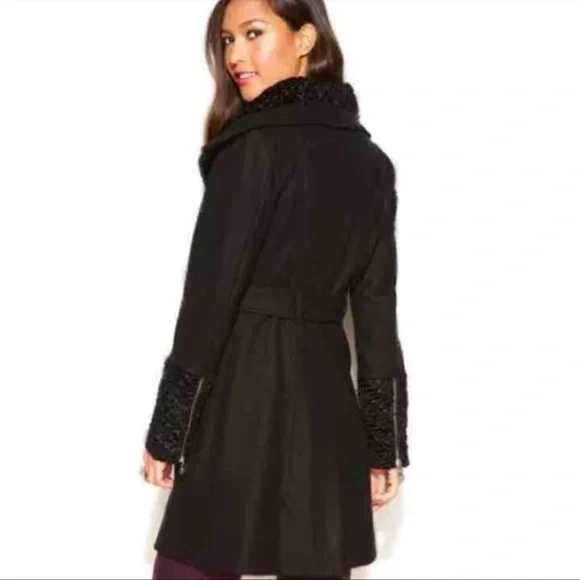 (NWT) GUESS Women’s Wool-Blend Faux-Fur-Trim Belted Coat, XS